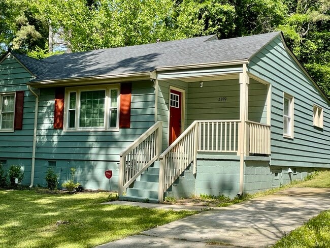 Photo - Bright and Modern 3 Beds 2.5 Baths Townhom... House