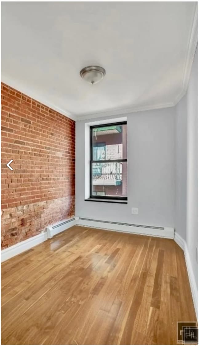 Building Photo - Ridge Street