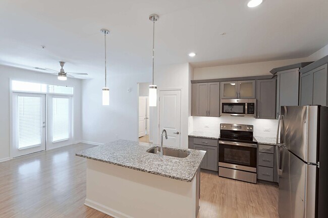 Building Photo - Evolve New Hope Farm