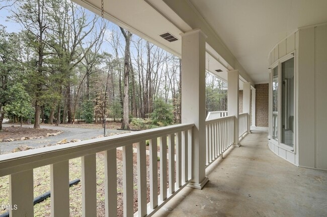 Building Photo - 1504 Homestead Rd