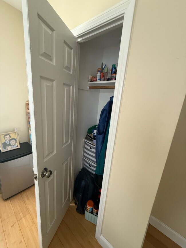 Building Photo - 34 Pratt St