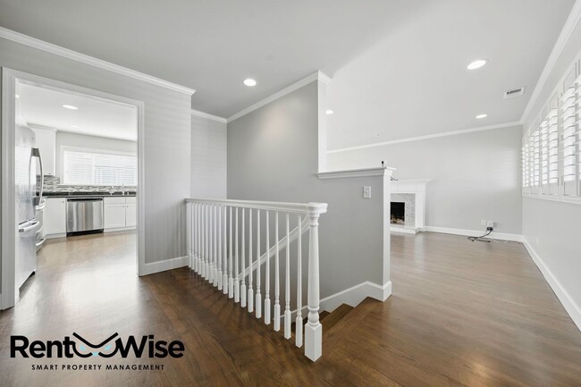 Foto del edificio - 1125 Fernwood Dr
