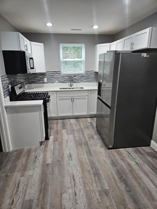 Foto del edificio - Beautifully rehabbed home