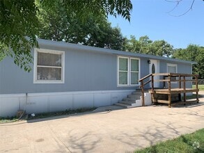 Building Photo - 1412 Sheri Ln S