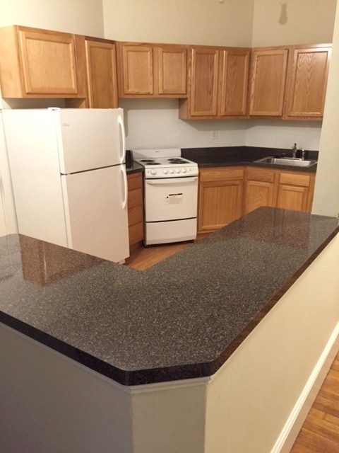 Building Photo - 1563 Beacon St