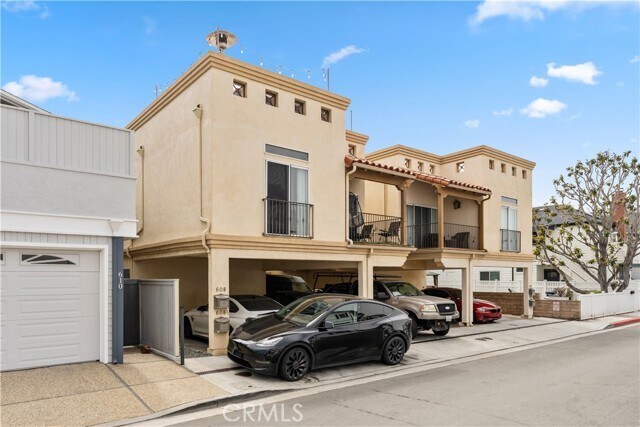 Foto del edificio - 608 Clubhouse Ave
