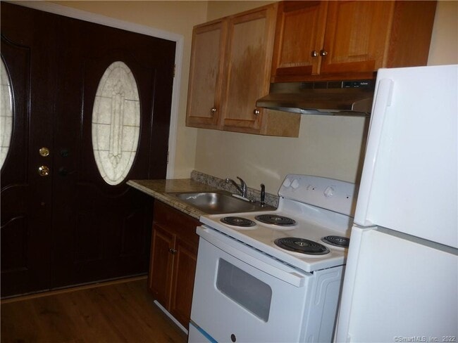 Building Photo - 1 Eastview St