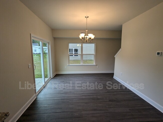 Foto del edificio - 732 Mill Creek Cir
