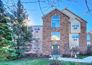 Building Photo - 410 Cunat Blvd