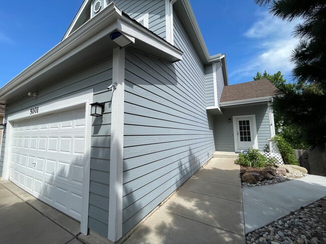 Building Photo - Updated 4 Bedroom Home In Stetson Hills!