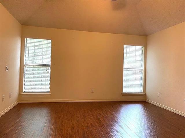 Foto del edificio - 10079 Cambridge Dr