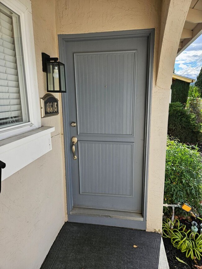 Foto del edificio - Beautiful 3 bedroom, 2 bath home For Rent ...