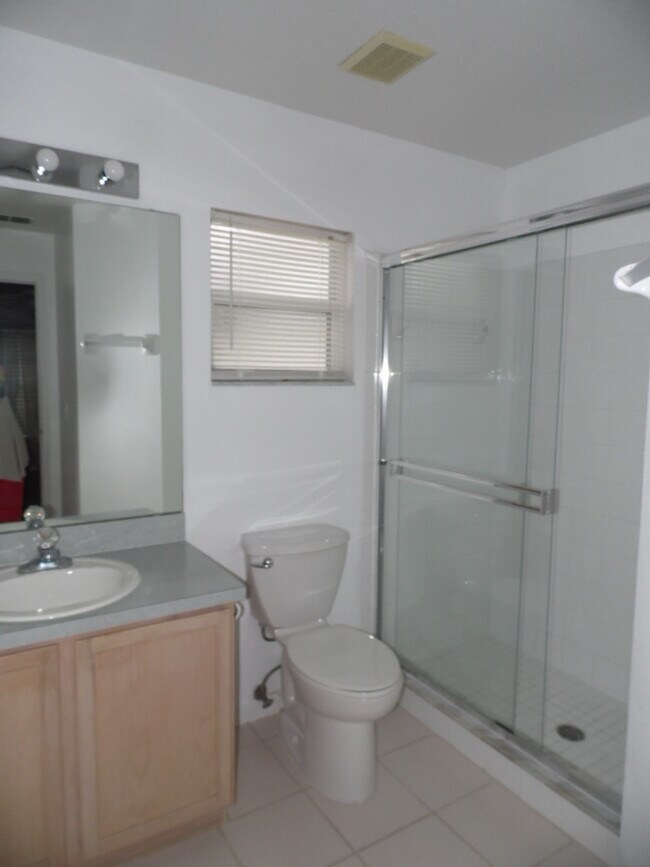 Foto del edificio - Coming Soon - Lovely 3 bedroom home with f...