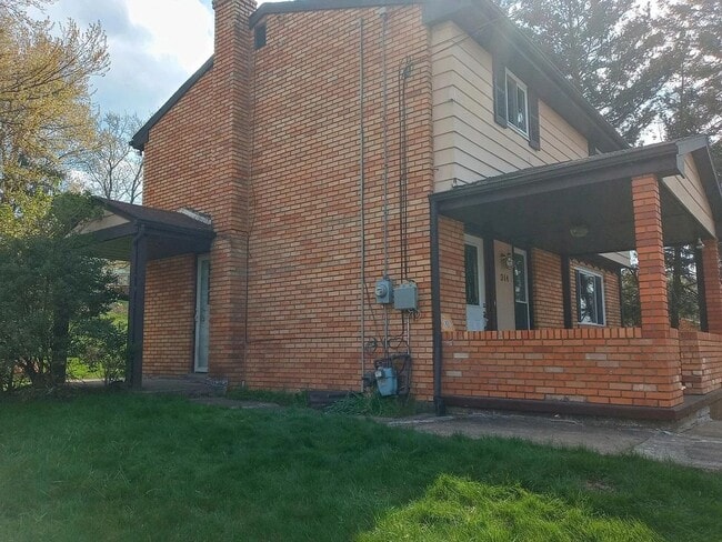 Building Photo - 314 Lowgar Dr