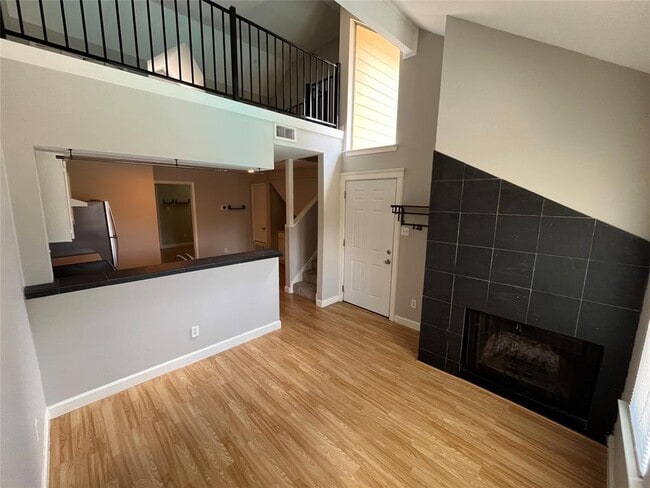 Building Photo - 5608 Cougar Dr