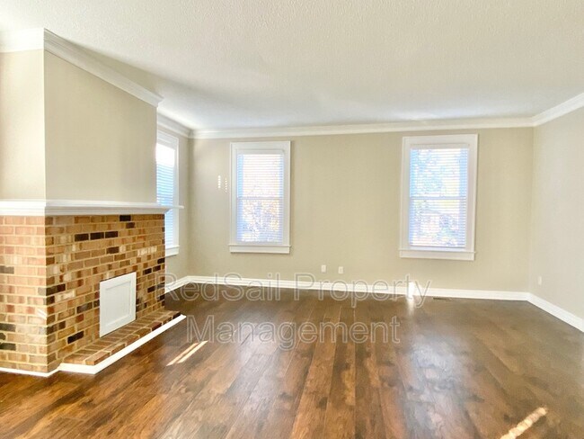 Foto del edificio - 4406 Victoria Blvd