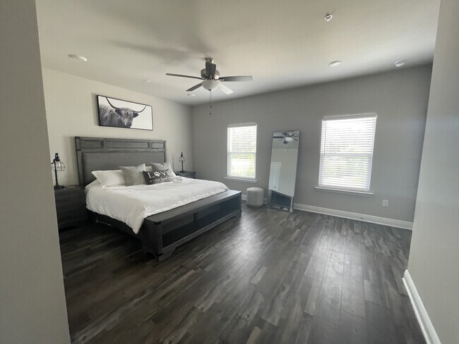 Foto del edificio - 9800 Nature Creek Blvd