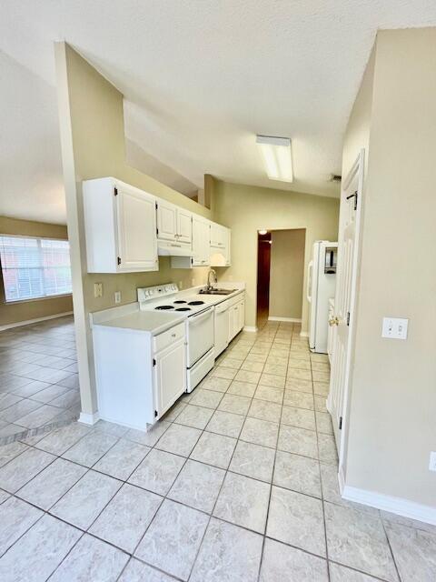 Foto del edificio - 9414 Pine Lily Ct