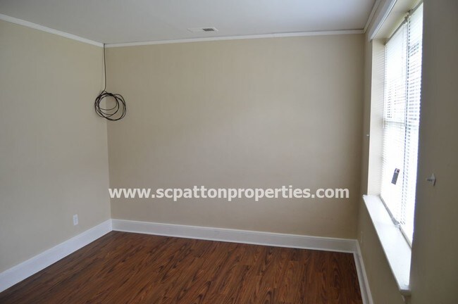 Foto del edificio - Brandon Acres Duplex
