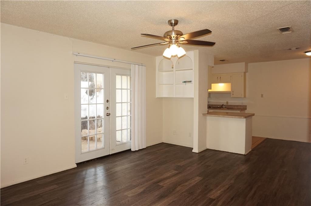 Foto principal - 732 E Pecan St