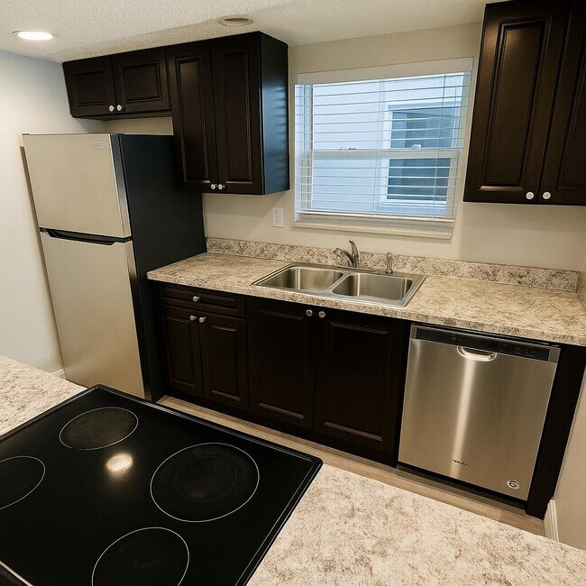 Foto del edificio - 704 SW 81st Ave