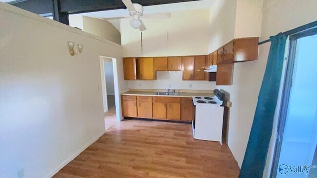 Building Photo - 3203 Delisa Cir NW
