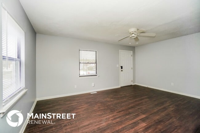 Building Photo - 3307 Eisenhower Rd