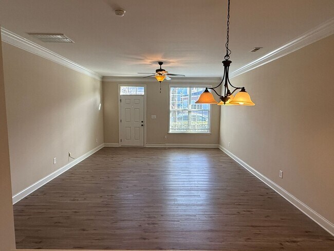 Foto del edificio - 371 Beacon St NW