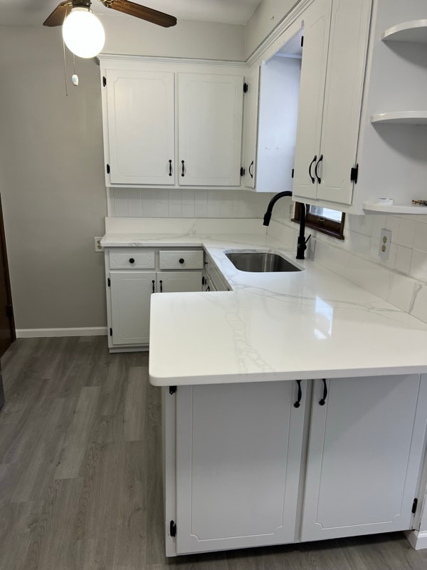 Photo - 837 E 218th St House