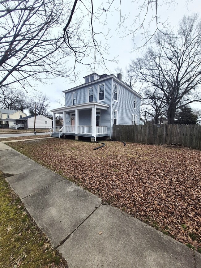 Building Photo - 3325 Florida Ave