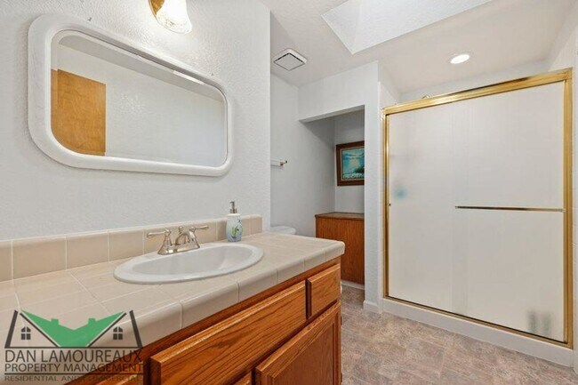 Foto del edificio - 4 br, 3 bath House - 636 Ashley Avenue