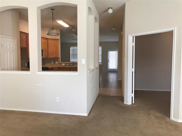 Foto del edificio - 3400 Replay Ln