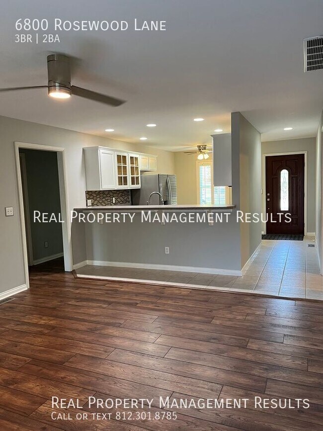 Foto del edificio - 6800 Rosewood Ln