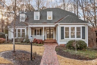 Building Photo - 39 Cheswick Pl