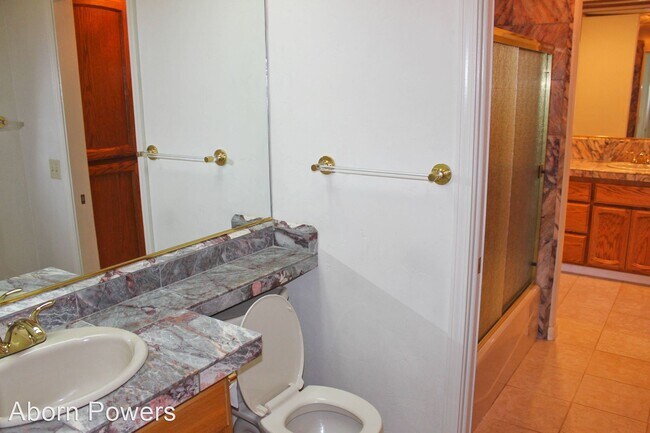 Foto del edificio - 3 br, 2 bath House - 4300 Canyon Valley Road