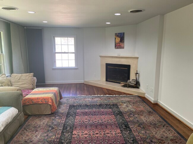 Foto del edificio - 2907 Ellicott St NW