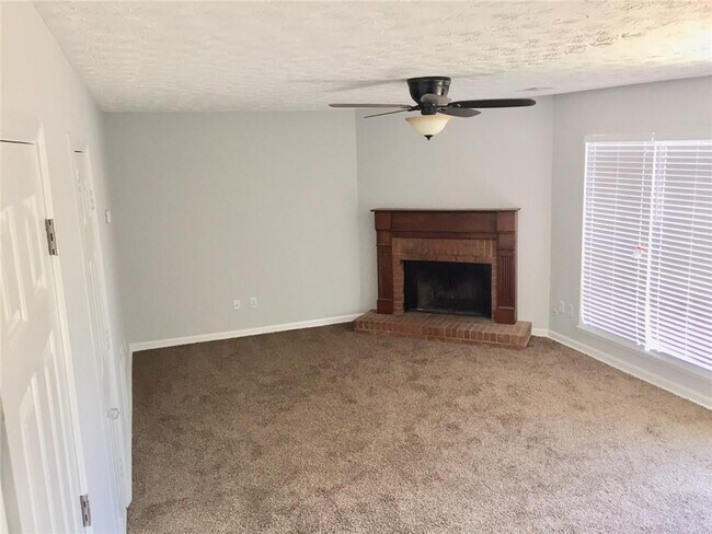 Building Photo - 10815 Mortons Cir