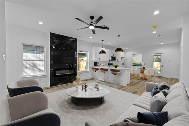 Foto del edificio - 5424 Bourquin St