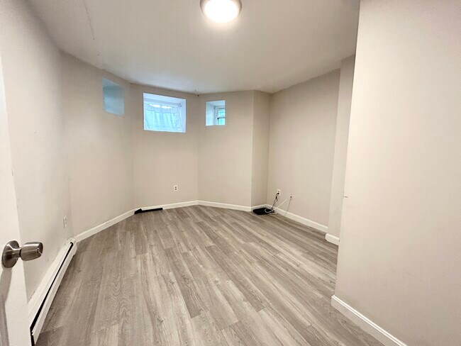 Foto del edificio - 92 Hammond St