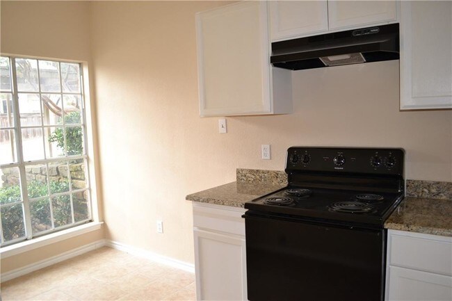 Foto del edificio - 3550 Country Square Dr