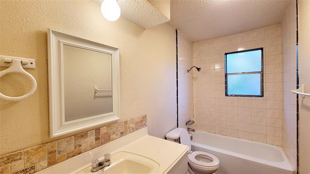 Foto del edificio - 202 Park Cir