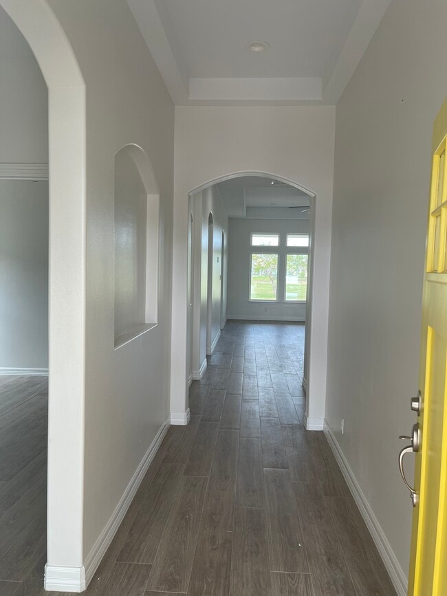 Foto del edificio - 113 Torrey Pines Rd