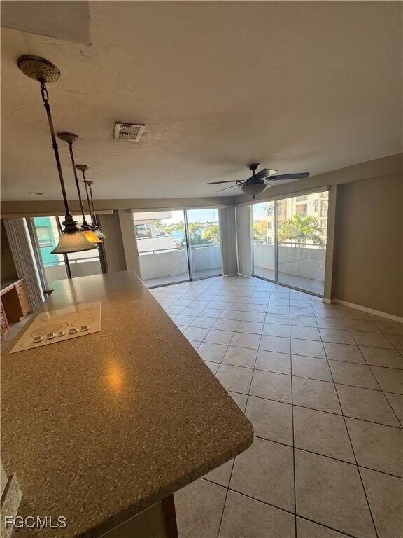 Building Photo - 4803 Sunset Ct