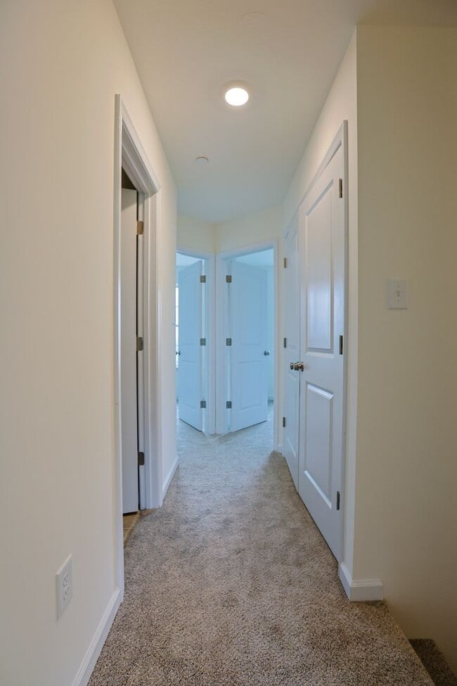 Foto del edificio - Luxury 3 Bedroom Townhome!