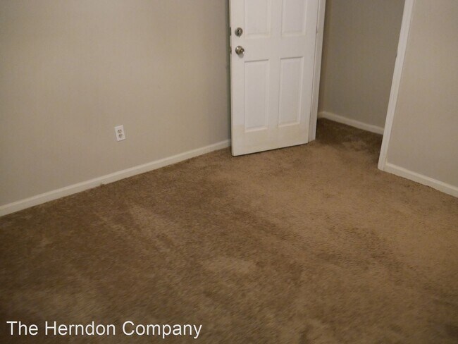 Foto del edificio - 3 br, 1.5 bath House - 201 W. Hill Street