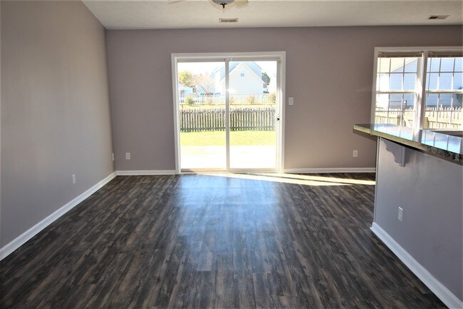 Building Photo - 315 Foxhall Rd