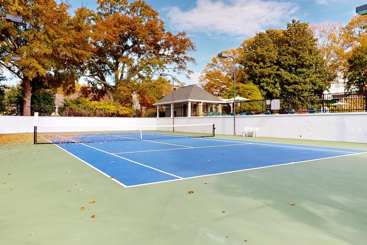 Photo - Evergreen Lenox Park Apartments