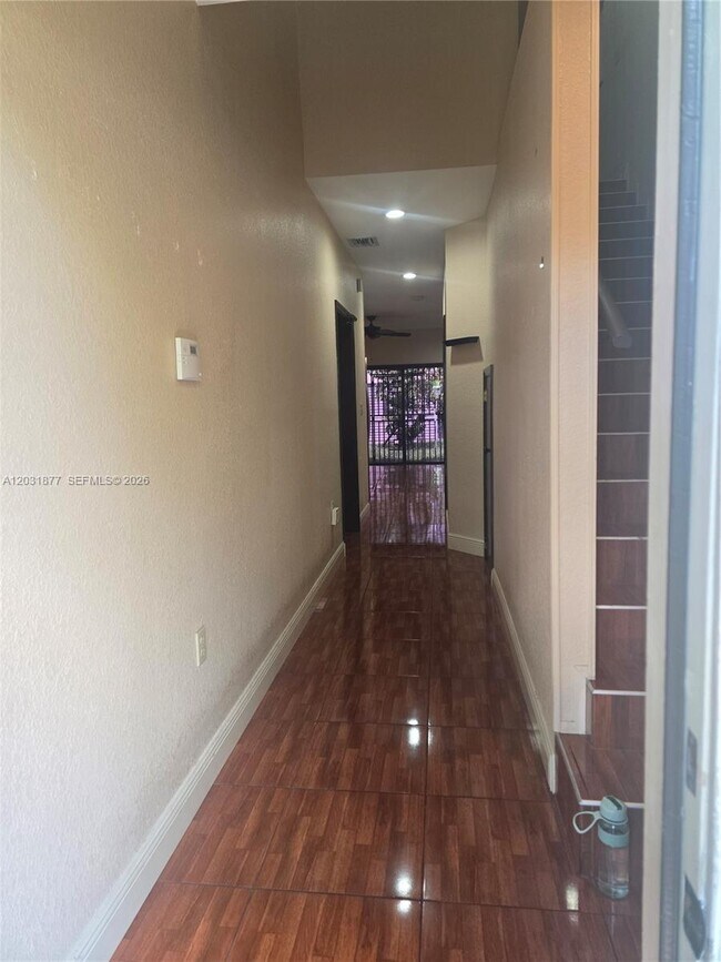 Foto del edificio - 1461 SW 40th Terrace