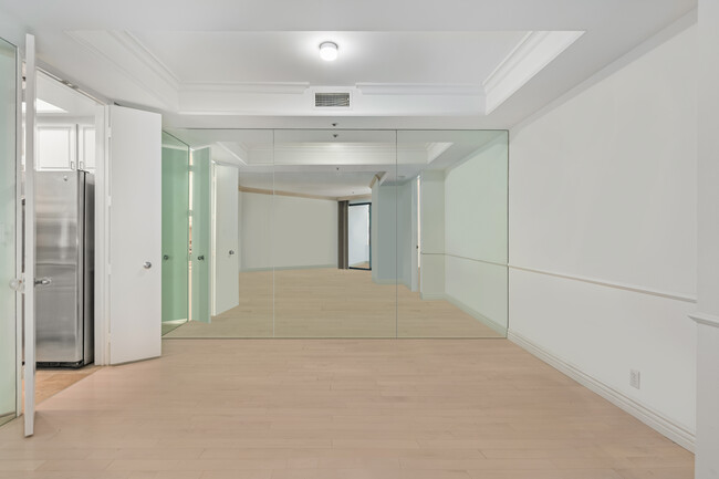 Dining Area-wood flooring - 2112 Century Park Ln