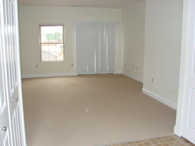 Building Photo - 1324 W Arch Haven Ave
